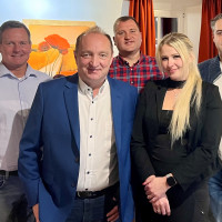 Thomas Herrler(Delegierter), Mark Dischner(1. Vorsitzender), Thomas Weißfeld(Kassier), Vanessa Steinberg(2. Vorsitzende), Markus Schneider(Schriftführer)
